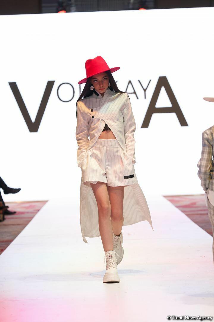 Azerbaijan Fashion Week 2022 – любимый Восток, футуризм, вечерние наряды