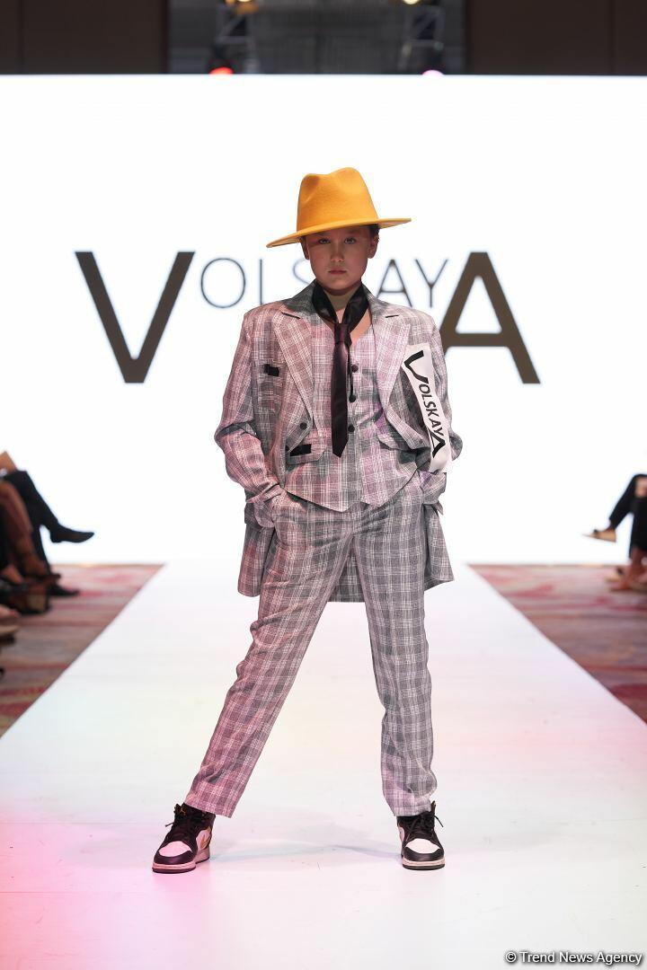 Azerbaijan Fashion Week 2022 – любимый Восток, футуризм, вечерние наряды