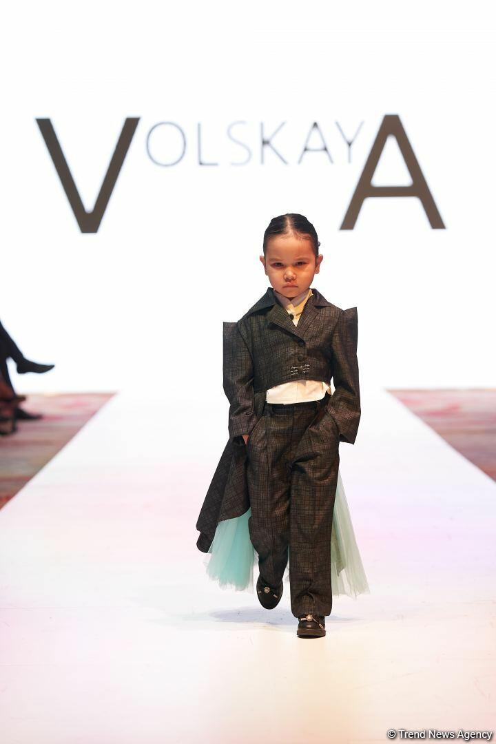 Azerbaijan Fashion Week 2022 – любимый Восток, футуризм, вечерние наряды
