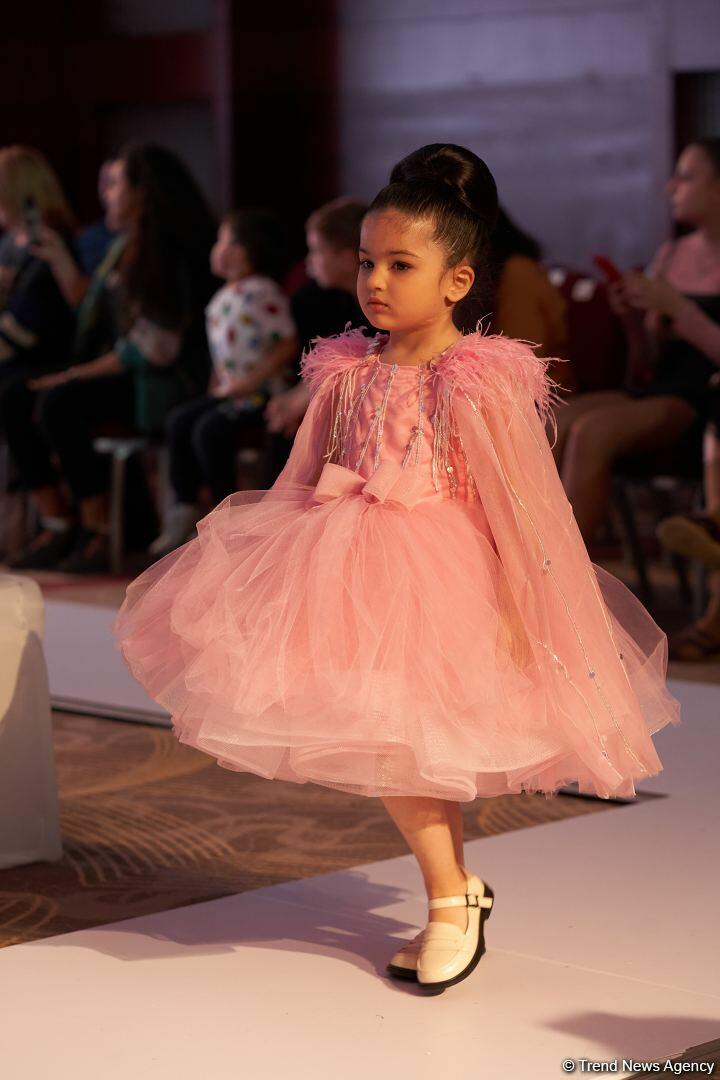Azerbaijan Fashion Week 2022 – любимый Восток, футуризм, вечерние наряды