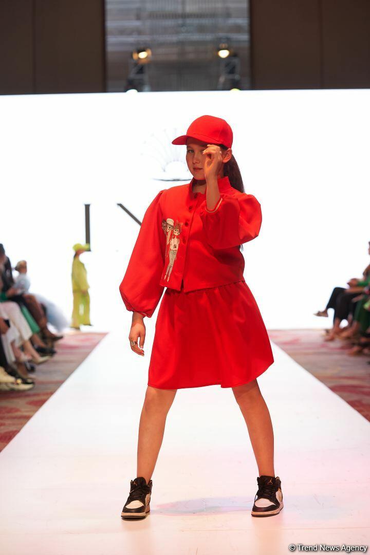 Azerbaijan Fashion Week 2022 – любимый Восток, футуризм, вечерние наряды