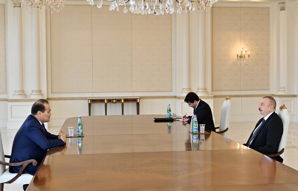 Президент Ильхам Алиев принял генерального секретаря Организации тюркских государств