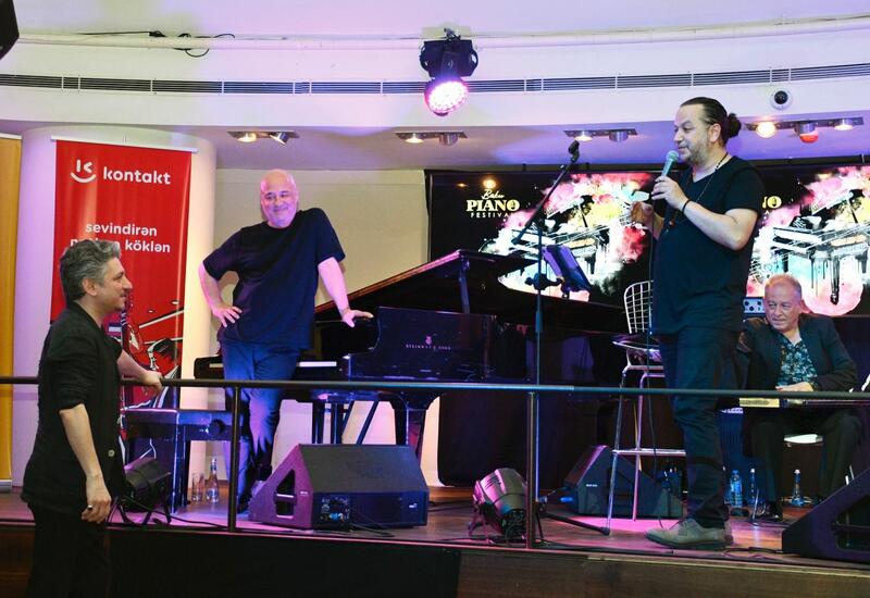 В Баку прошел концерт Tanini Trio и Гювенча Дагюстю