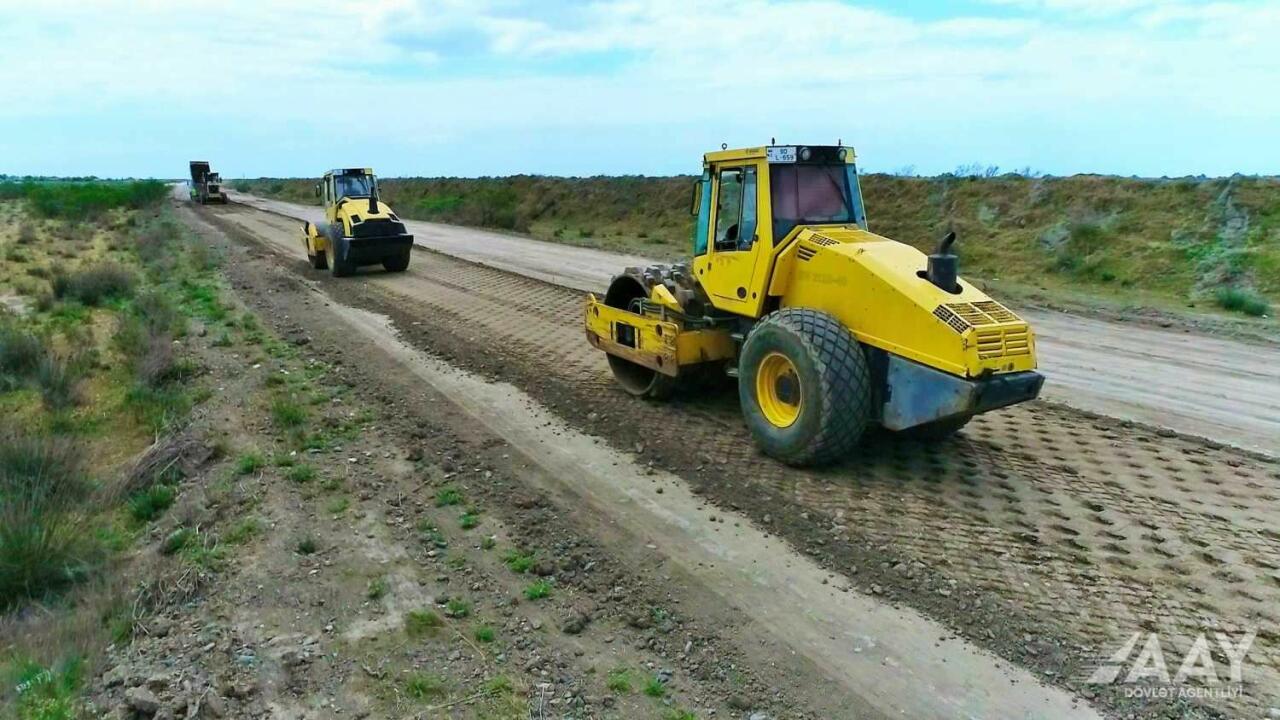 Реконструируется дорога, охватывающая три населенных пункта Нефтчалы