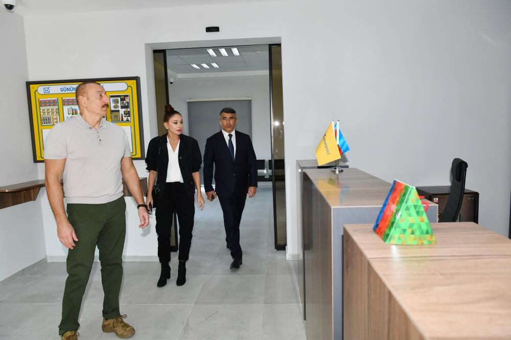 Президент Ильхам Алиев и Первая леди Мехрибан Алиева приняли участие в церемонии открытия в рамках первого этапа проекта “Умное село” в Зангилане