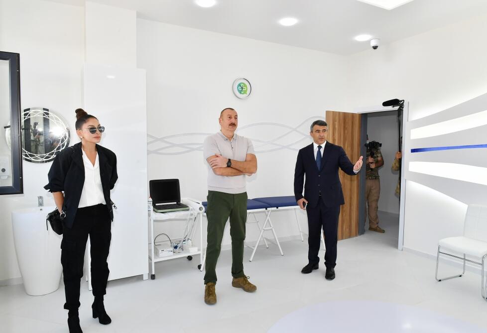 Президент Ильхам Алиев и Первая леди Мехрибан Алиева приняли участие в церемонии открытия в рамках первого этапа проекта “Умное село” в Зангилане