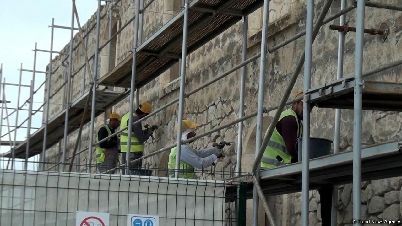 В агдамской Джума-мечети начались ремонтно-восстановительные работы