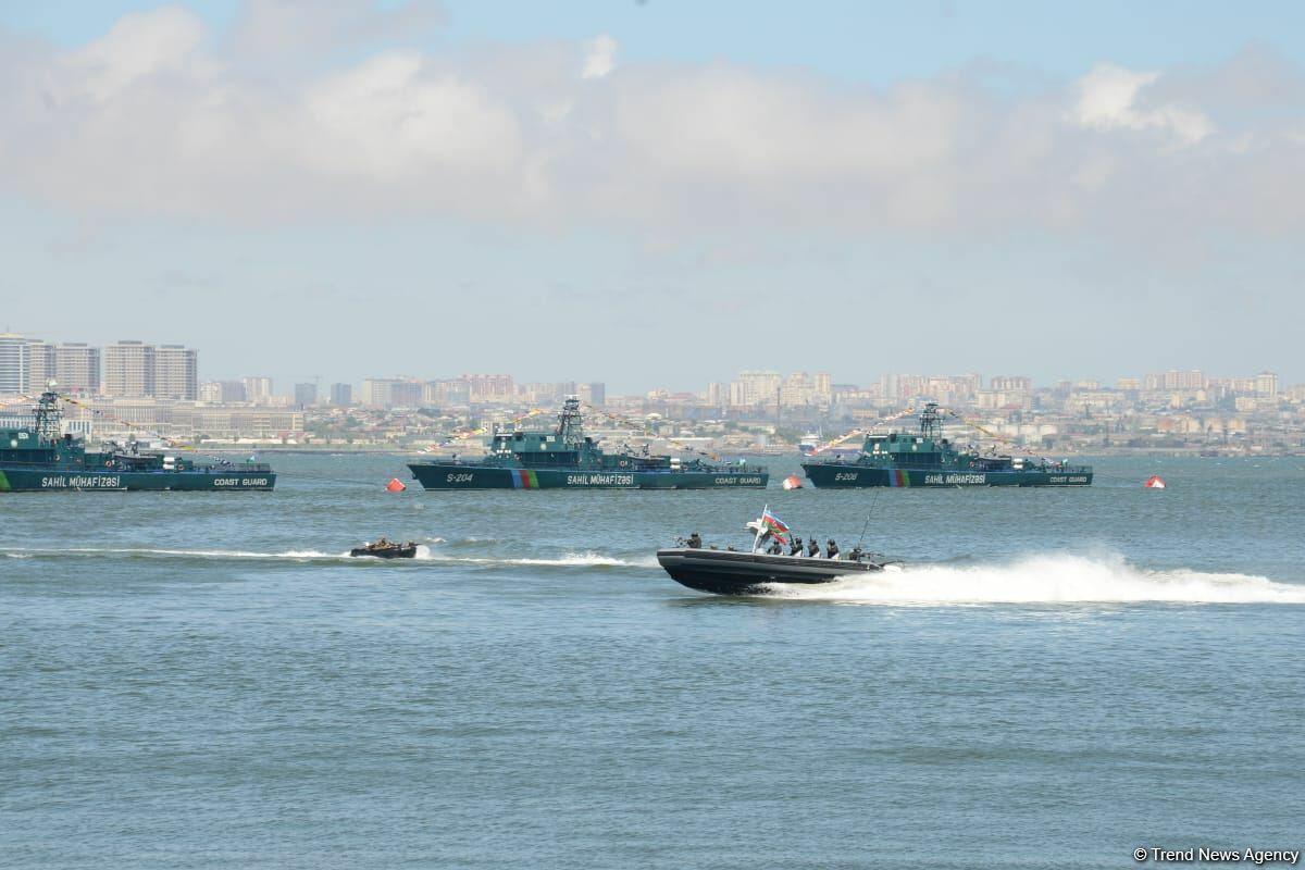 Специализированные войска ВМС Азербайджана выполнили различные маневры в рамках фестиваля TEKNOFEST