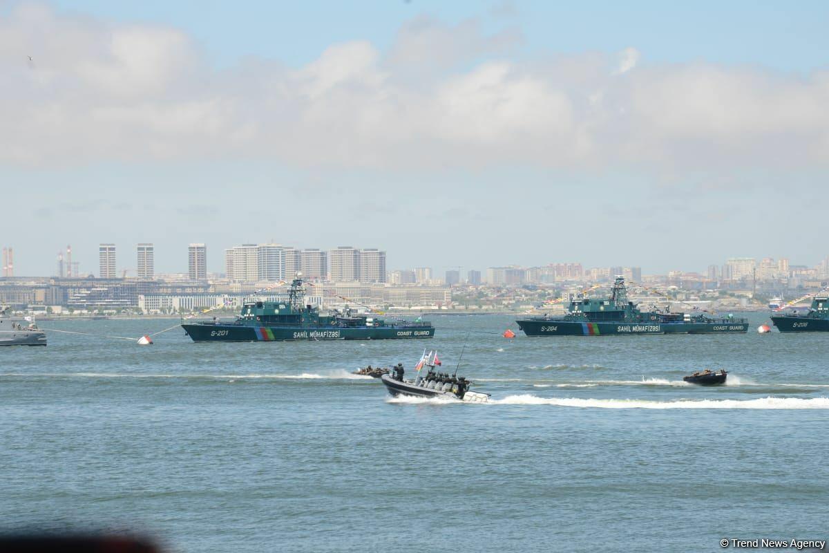 Специализированные войска ВМС Азербайджана выполнили различные маневры в рамках фестиваля TEKNOFEST