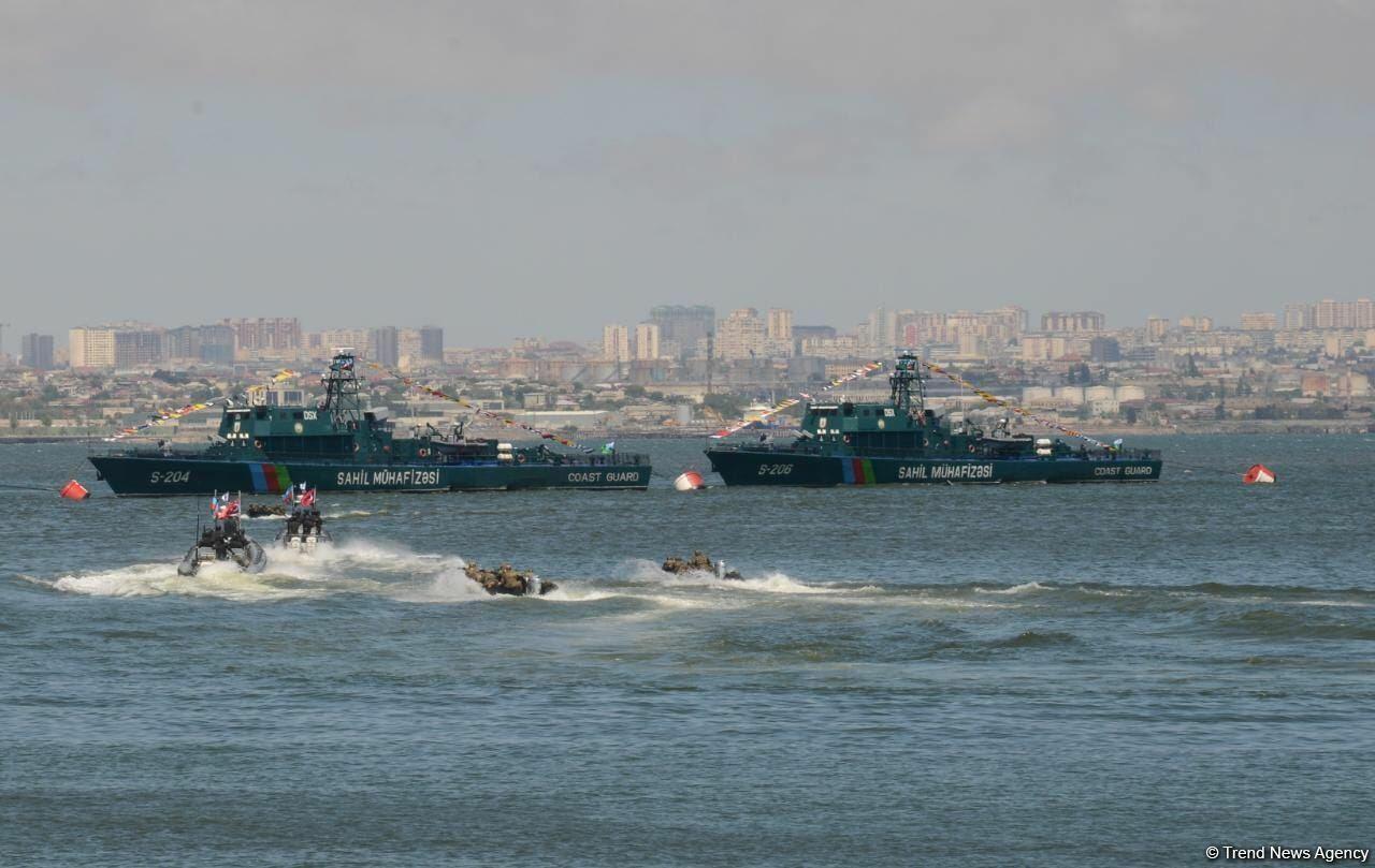 Специализированные войска ВМС Азербайджана выполнили различные маневры в рамках фестиваля TEKNOFEST