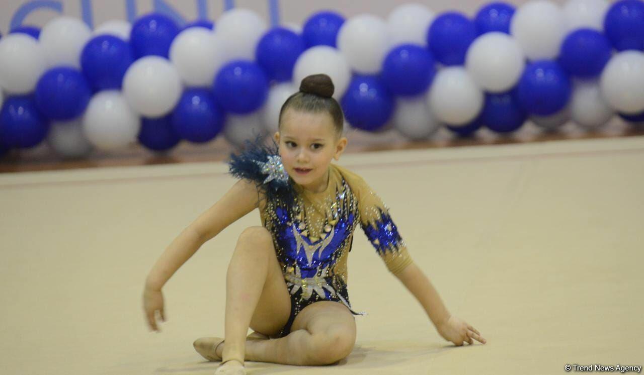 Bədii gimnastika üzrə "Ocaq Sport" klubunun açıq birinciliyinin ikinci günü start götürüb