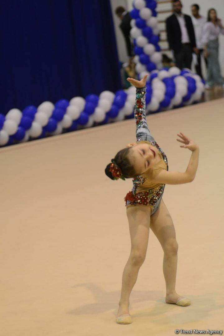 Bədii gimnastika üzrə "Ocaq Sport" klubunun açıq birinciliyinin ikinci günü start götürüb