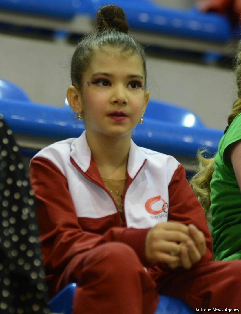 Bədii gimnastika üzrə "Ocaq Sport" klubunun açıq birinciliyinin ikinci günü start götürüb