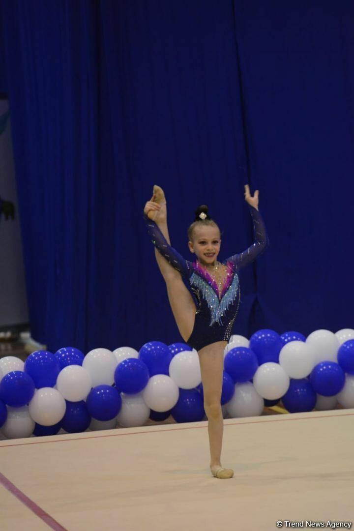 Bədii gimnastika üzrə "Ocaq Sport" klubunun açıq birinciliyinin ikinci günü start götürüb