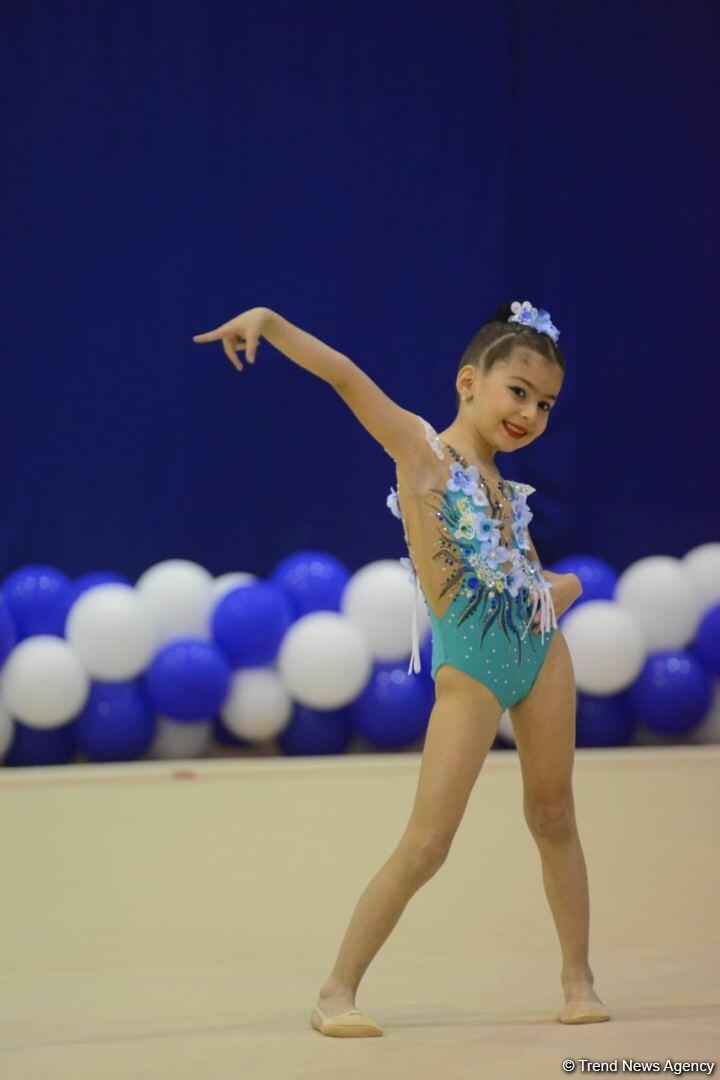 Bədii gimnastika üzrə "Ocaq Sport" klubunun açıq birinciliyinin ikinci günü start götürüb