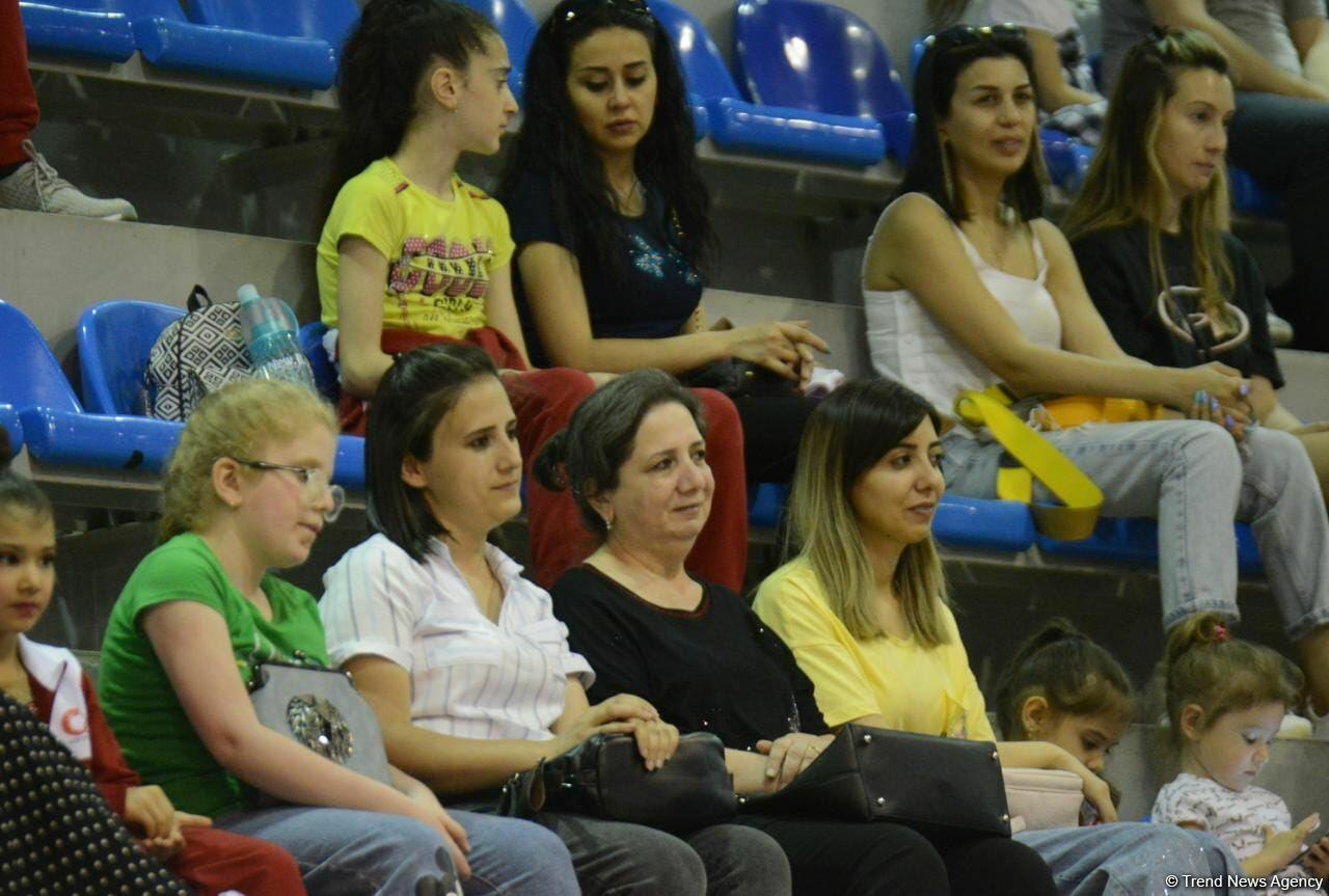 Bədii gimnastika üzrə "Ocaq Sport" klubunun açıq birinciliyinin ikinci günü start götürüb