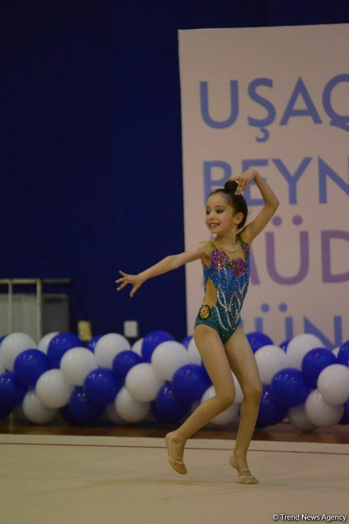 Bədii gimnastika üzrə "Ocaq Sport" klubunun açıq birinciliyinin ikinci günü start götürüb