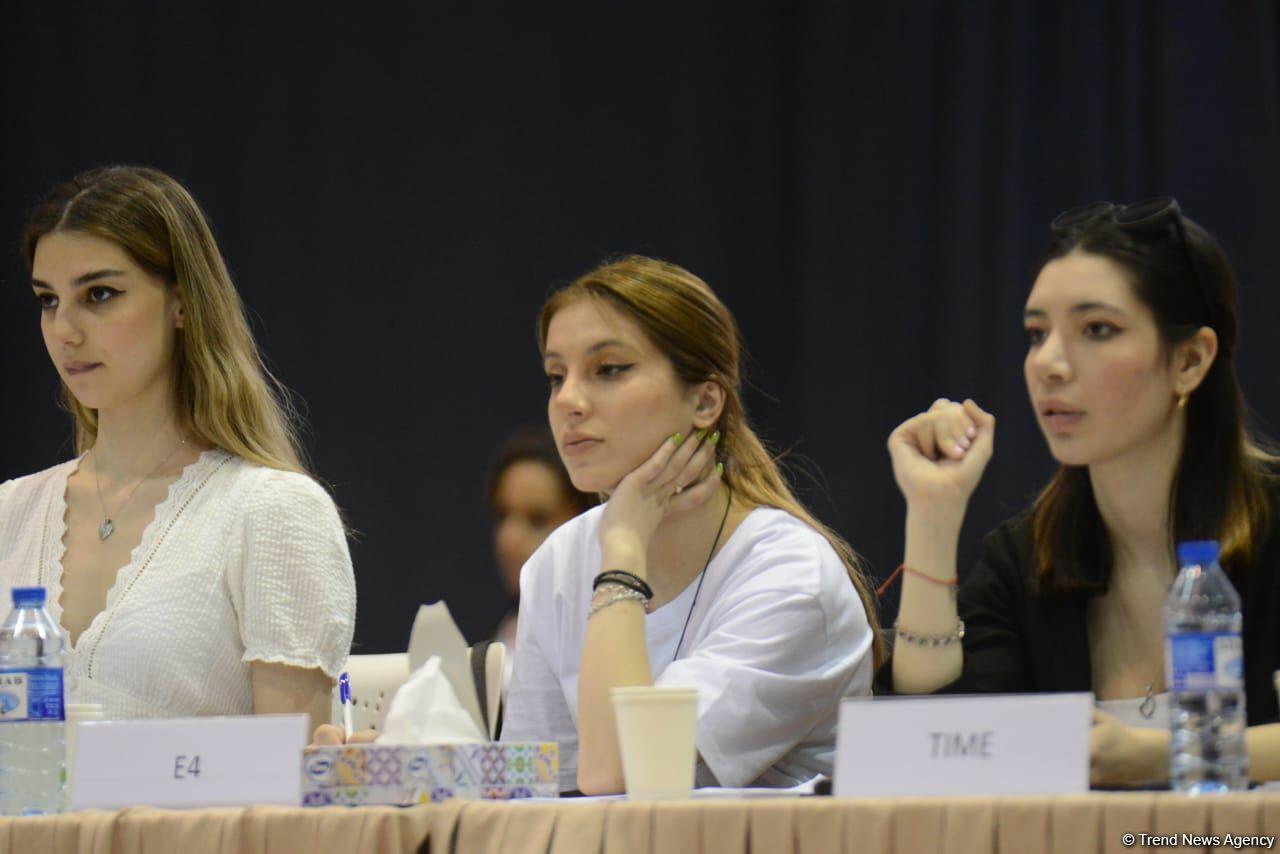 Bədii gimnastika üzrə "Ocaq Sport" klubunun açıq birinciliyinin ikinci günü start götürüb
