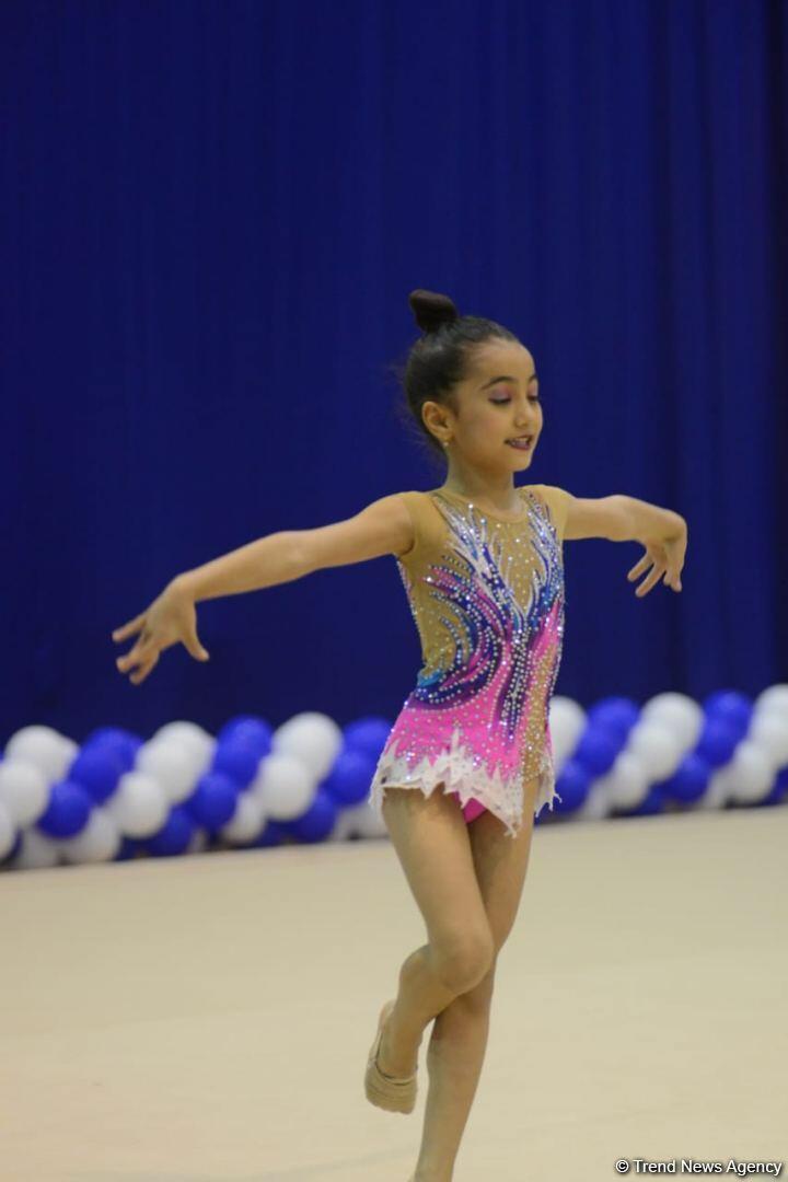 Bədii gimnastika üzrə "Ocaq Sport" klubunun açıq birinciliyinin ikinci günü start götürüb