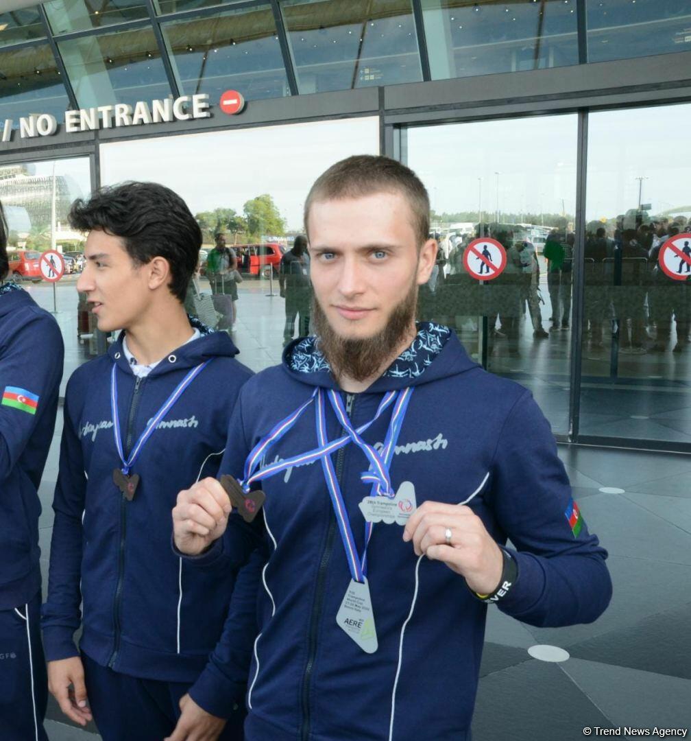 Азербайджанские гимнасты привезли в Баку из Италии медали Чемпионата Европы
