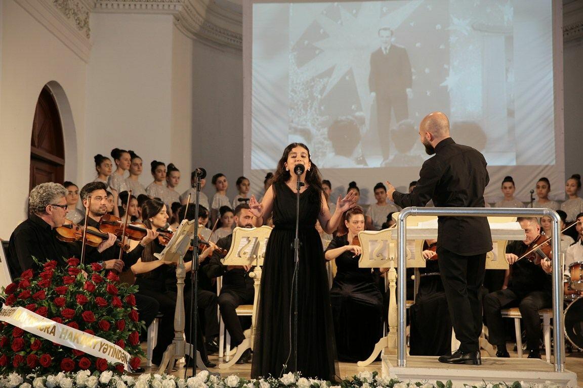 Концерт "Ey əziz anam, Azərbaycan" - к 80-летию легендарного Муслима Магомаева