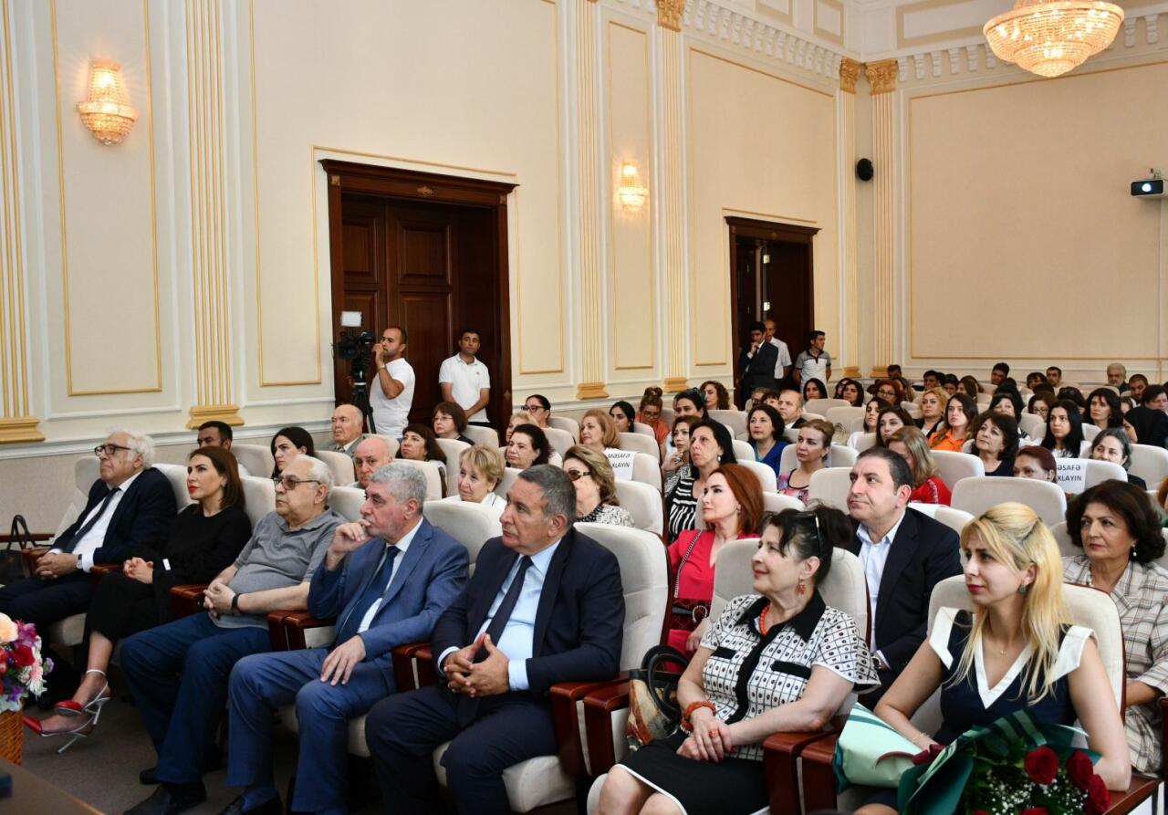 В Баку отметили юбилей Земфиры Сафаровой
