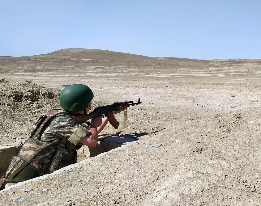 Müddətdən artıq həqiqi hərbi xidmət qulluqçularının hazırlıq kursu keçirilir