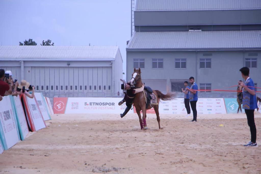 Qarabağ atları V Etnospor Mədəniyyət Festivalında