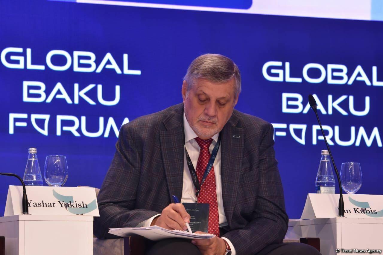 На IX Глобальном Бакинском форуме состоялось панельное заседание на тему мира и стабильности в регионе Ближнего Востока