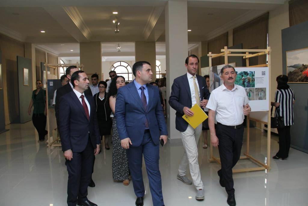 В Гяндже открылась выставка "Устойчивая мода: будущее текстиля"