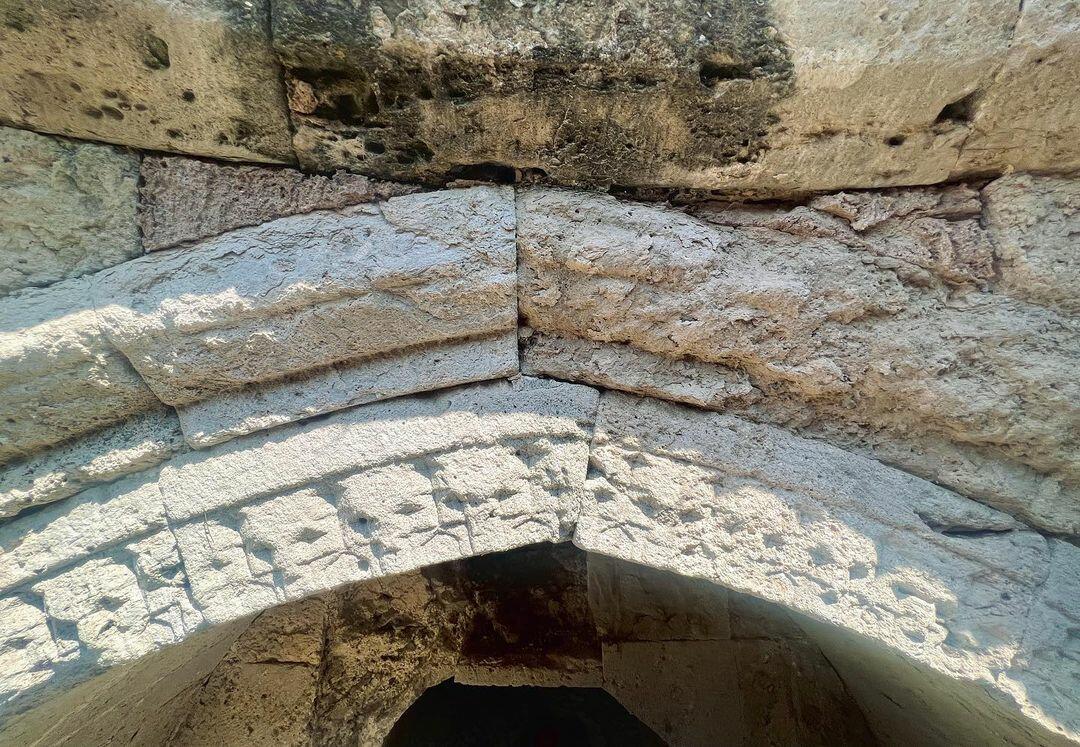 Как выглядит сегодня гробница Шарифан в Зангиланском районе
