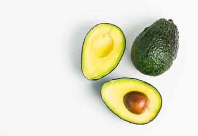 Назван способ продлить свежесть авокадо до <span class="color_red">месяца</span>