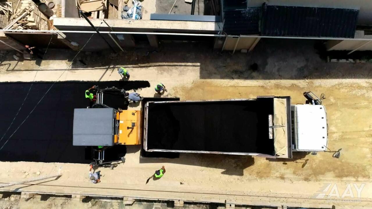 В Локбатане ремонтируют две дороги