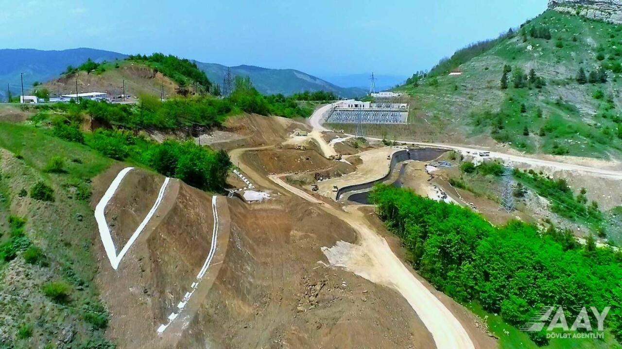 Так выглядит строительство новой дороги в Шушу