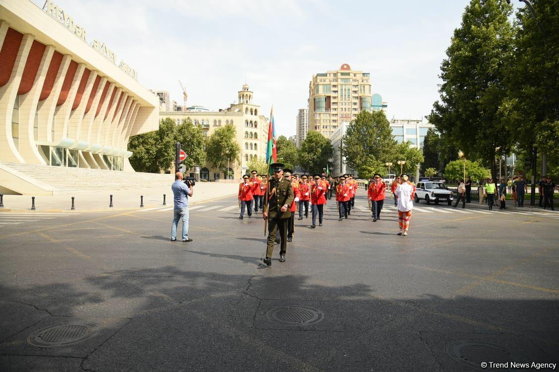 В Баку прошли показательные выступления военных оркестров по случаю Дня Вооруженных cил