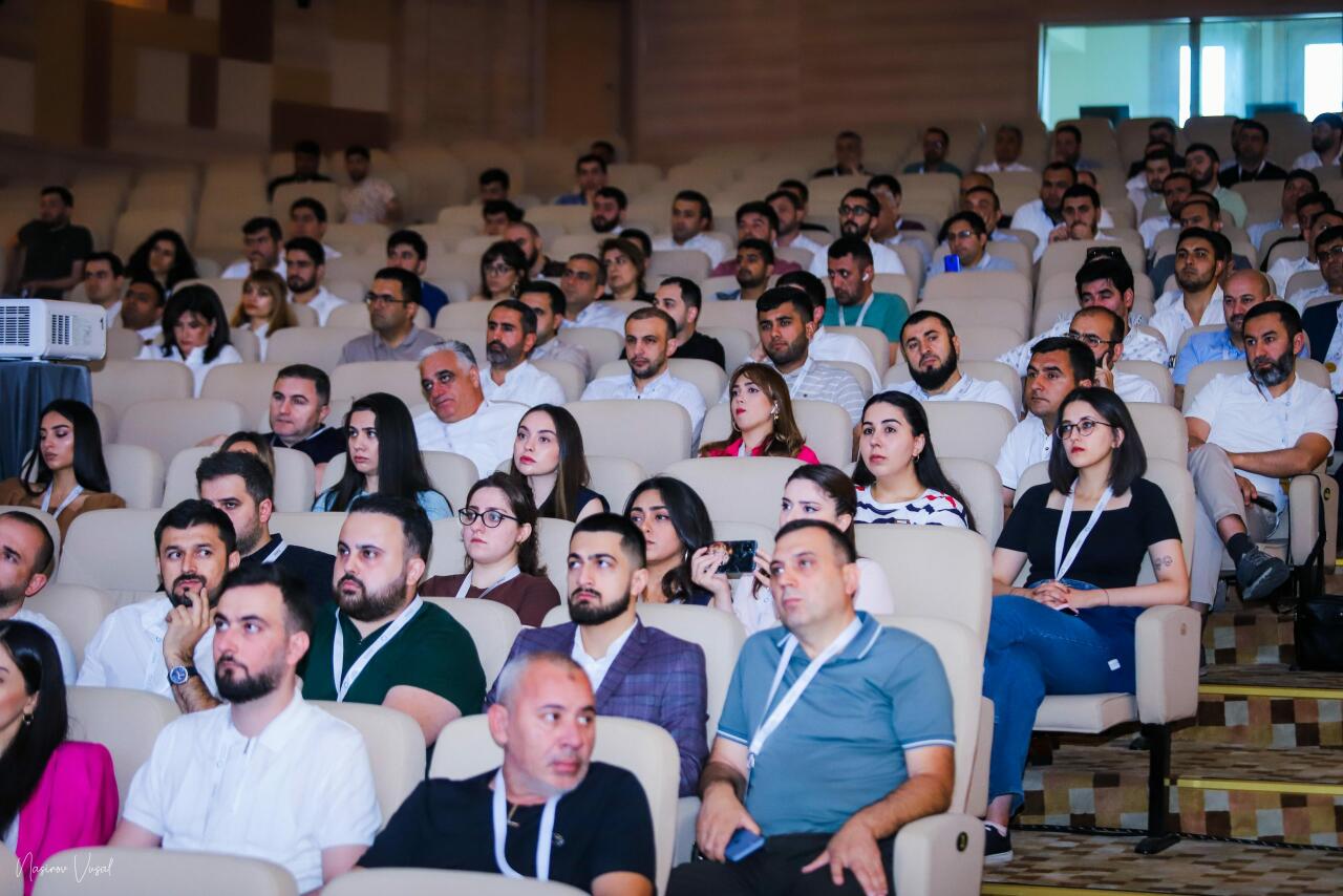 Azərbaycanda ilk dəfə xeyriyyə məqsədli stomatoloji konfrans keçirildi