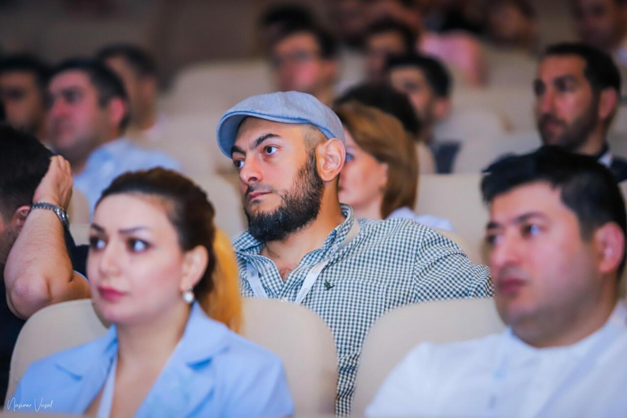 Azərbaycanda ilk dəfə xeyriyyə məqsədli stomatoloji konfrans keçirildi