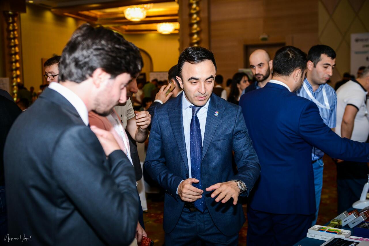 Azərbaycanda ilk dəfə xeyriyyə məqsədli stomatoloji konfrans keçirildi