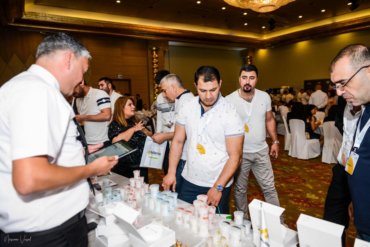 Azərbaycanda ilk dəfə xeyriyyə məqsədli stomatoloji konfrans keçirildi