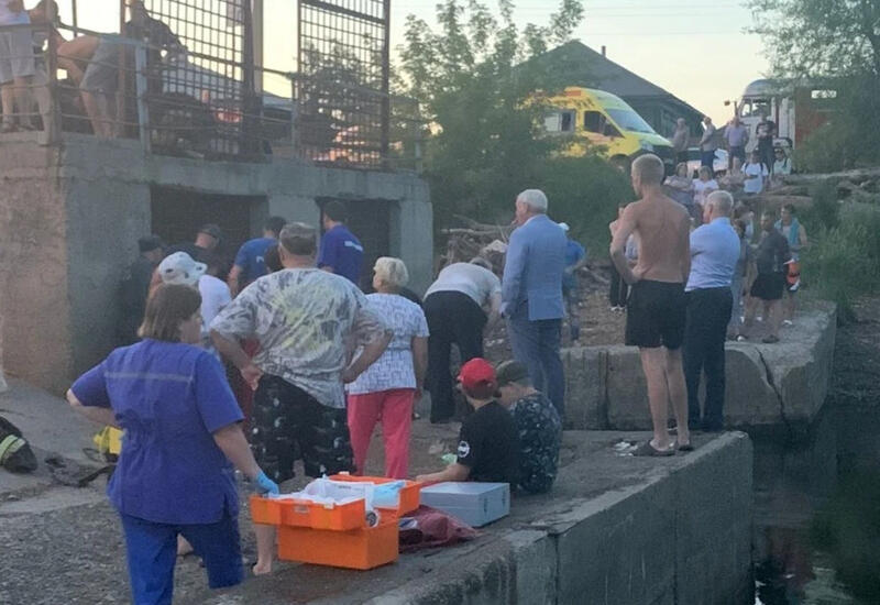 Подростка затянуло в водопропускной шлюз дамбы в Красноярском крае