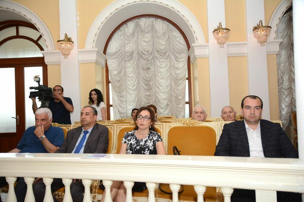 В Филармонии прошел концерт исполнителей на таре