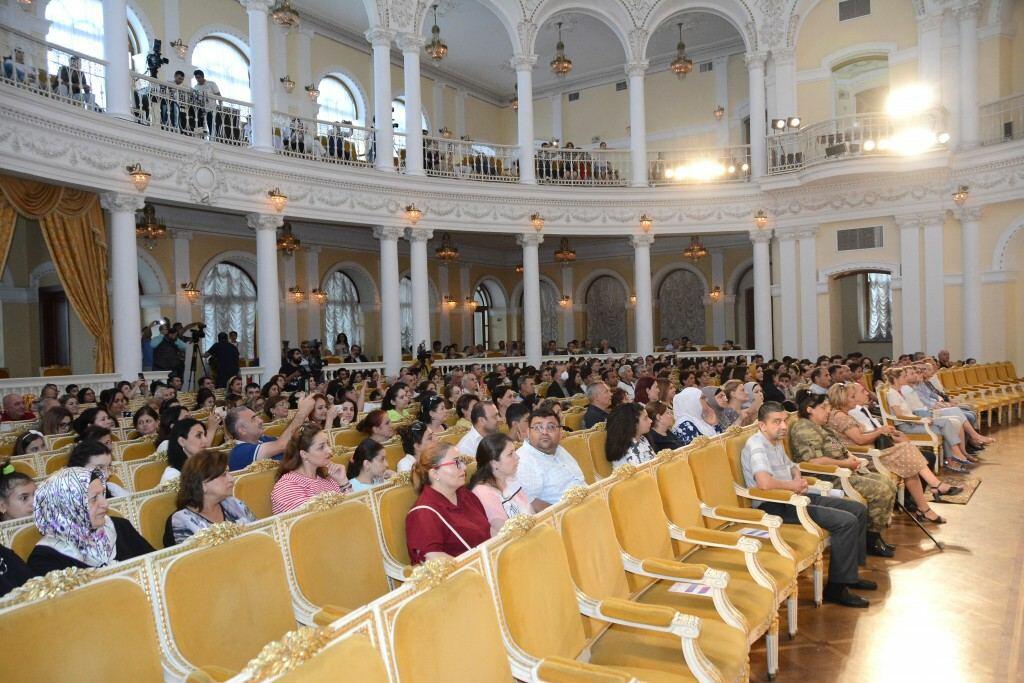 В Филармонии прошел концерт исполнителей на таре