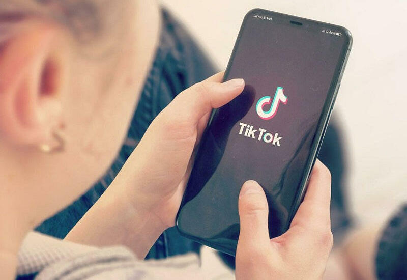 TikTok включается в гонку чат-ботов