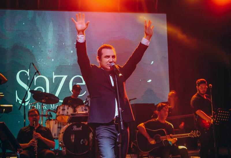 В рамках летнего фестиваля Şazeli Bahçe в Баку прошел концерт турецкой звезды Ферхата Гёчера