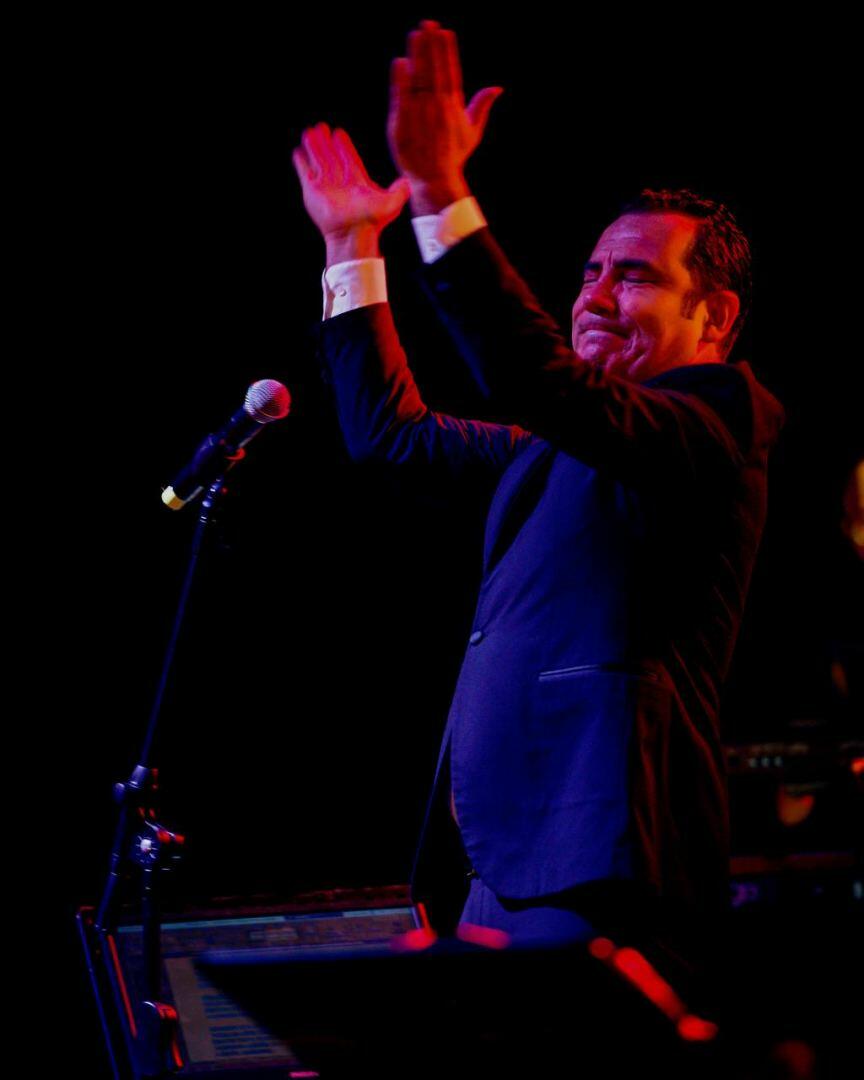 В рамках летнего фестиваля Şazeli Bahçe в Баку прошел концерт турецкой звезды Ферхата Гёчера