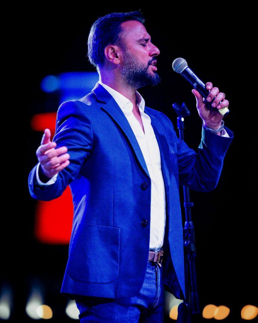 В Баку прошел концерт турецкой звезды Алишана