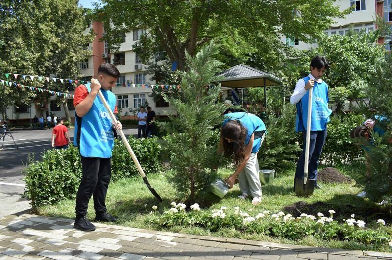 “Bizim həyət” layihəsi çərçivəsində Sabunçu rayonunda növbəti həyət abadlaşdırılıb