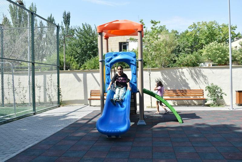 “Bizim həyət” layihəsi çərçivəsində Sabunçu rayonunda növbəti həyət abadlaşdırılıb
