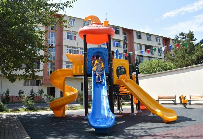 “Bizim həyət” layihəsi çərçivəsində Sabunçu rayonunda növbəti həyət abadlaşdırılıb