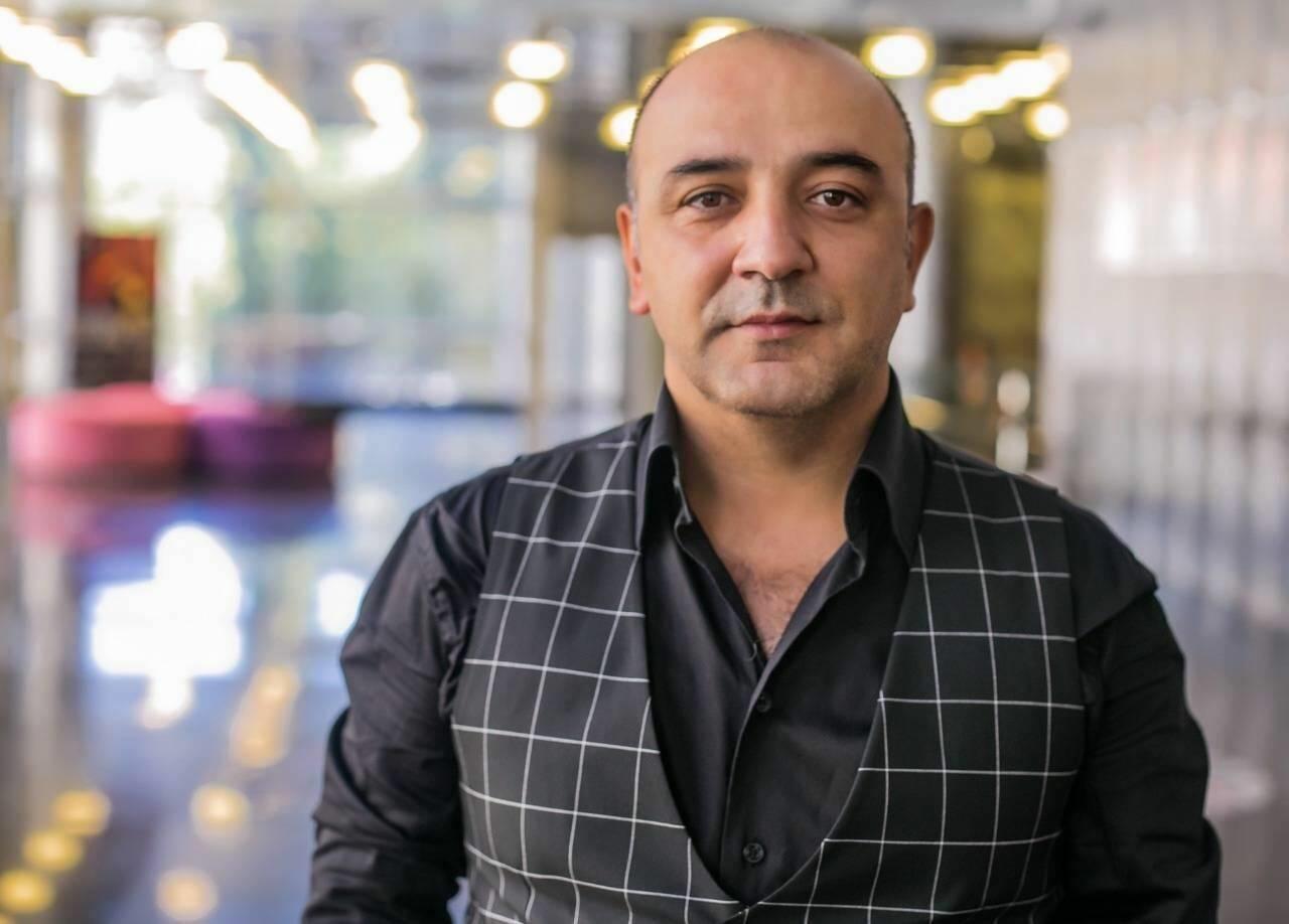 Азербайджанский актер Шовги Гусейнов отмечает 50-летие